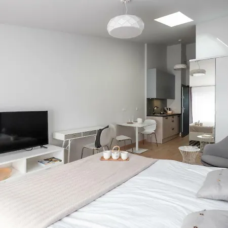 Premium Halicka 5 *